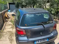 Usata Toyota Yaris 75 CV (55 kW) 2005 Grigio Berlina