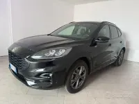 Usata Ford Kuga 152 CV (111 kW) 2021 Nero SUV