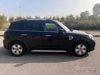 Käytetty Mini Countryman 98 HP (72 kW) 2022 Musta Katumaasturi