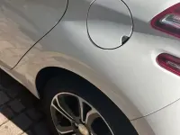 Usata Peugeot 208 Active 68 CV (50 kW) 2015 Bianco Utilitaria