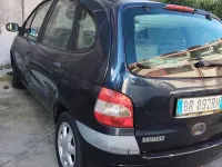 Usata Renault Scénic 116 CV (85 kW) 2001 Blu Monovolume