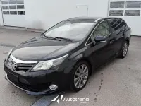 Usata Toyota Avensis Lounge 150 CV (110 kW) 2013 Nero