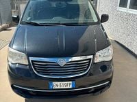 Usata Lancia Voyager 163 CV (119 kW) 2012 Nero Monovolume