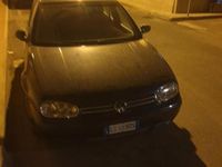 Usata VW Golf IV 101 CV (74 kW) 2001 Utilitaria