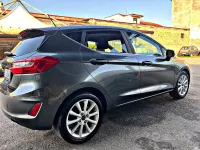 Usata Ford Fiesta 85 CV (62 kW) 2018 Grigio Utilitaria
