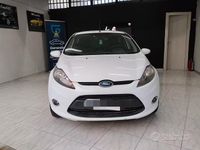Usado Ford Fiesta 71 HP (52 kW) 2012 Branco Citadino