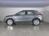 Usata VW T-Roc Life 110 CV (80 kW) 2023 Indium grey metallizzato nero SUV