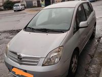 Usata Toyota Corolla Verso 2004 Grigio Monovolume