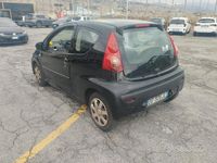 Usata Peugeot 107 68 CV (50 kW) 2006 Nero Utilitaria
