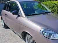 Begagnad Lancia Ypsilon 75 HK (55 kW) 2011 Brun Halvkombi