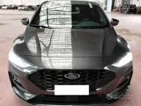 Usata Ford Focus ST-Line 116 CV (85 kW) 2025 Magnetic grey Berlina