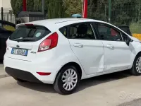 Usado Ford Fiesta Titanium 80 HP (58 kW) 2013 Branco Sedan
