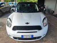 Usata Mini Cooper D Countryman 143 CV (105 kW) 2012 Bianco SUV