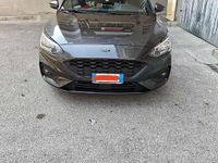 Usata Ford Focus ST-Line 120 CV (88 kW) 2020 Grigio Station wagon