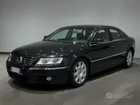 Usado VW Phaeton 241 CV (177 kW) 2002 Negro Berlina