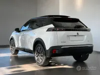 Usata Peugeot 2008 GT 131 CV (96 kW) 2021 Bianco SUV