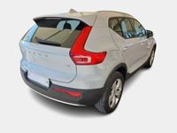 usata Volvo XC40 T2 Momentum Pro