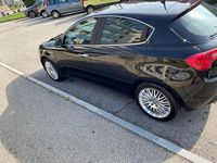 Usata Alfa Romeo Giulietta Distinctive 105 CV (77 kW) 2015 Nero Utilitaria