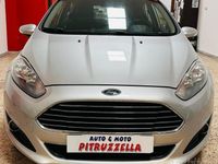 Usata Ford Fiesta Business Edition 75 CV (55 kW) 2015 Grigio Utilitaria