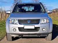 Usata Suzuki Grand Vitara 106 CV (77 kW) 2012 Argento SUV