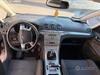 Usata Ford S-MAX 140 CV (102 kW) 2008 Monovolume