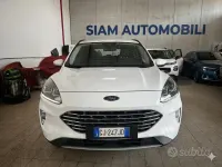 Usado Ford Kuga Titanium 120 CV (88 kW) 2022 Blanco SUV