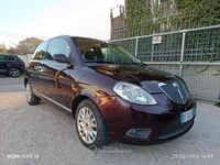 Usata Lancia Ypsilon 77 CV (56 kW) 2007 Viola Utilitaria