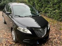 Usata Lancia Ypsilon 95 CV (69 kW) 2015 Nero Utilitaria