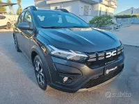 Usata Dacia Sandero Expression 91 CV (66 kW) 2023 Grigio Berlina