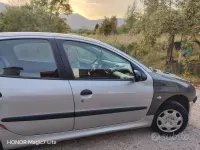Usata Peugeot 206 75 CV (55 kW) 2001 Grigio Berlina