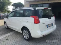 Usata Peugeot 5008 Allure 115 CV (84 kW) 2014 Bianco Monovolume