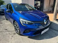 Usata Renault Clio V Techno 101 CV (74 kW) 2023 Bluazzurro Berlina