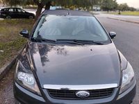 Begagnad Ford Focus 110 HK (80 kW) 2010 Grå Sedan