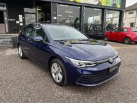 Usata VW Golf VIII Life 116 CV (85 kW) 2021 Blu Berlina