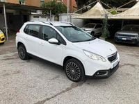 Usata Peugeot 2008 Active 100 CV (73 kW) 2015 Bianco SUV