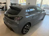 Usata Peugeot 208 Allure 101 CV (74 kW) 2025 Grigio Utilitaria