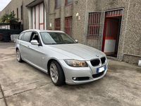 Usata BMW 318 143 CV (105 kW) 2012 Grigio Station wagon