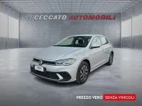 Usata VW Polo Life 95 CV (69 kW) 2023 Grigio Utilitaria