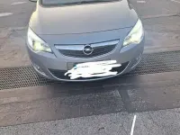 Usata Opel Astra 101 CV (74 kW) 2010 Berlina