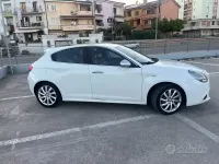 Usata Alfa Romeo Giulietta 170 CV (125 kW) 2012 Utilitaria