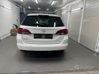 Usata Opel Astra Sport 131 CV (96 kW) 2022 Bianco Utilitaria