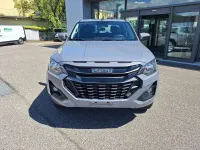 Nuova Isuzu D-Max 163 CV (119 kW) 2026 Kinabalu gray Pick-up