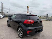 Usata Kia Rio 75 CV (55 kW) 2016 Nero Utilitaria