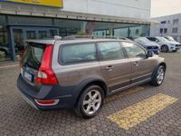 usata Volvo XC70 XC702.4 d5 Momentum awd 185cv