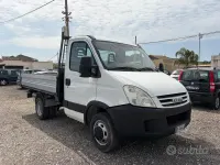 Usata Iveco 35.12 116 CV (85 kW) 2007 Bianco Furgone