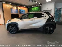 Usata Toyota Aygo X Trend 72 CV (52 kW) 2022 Beige SUV