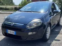 Usata Fiat Punto Evo Dynamic 69 CV (50 kW) 2011 Blu Utilitaria