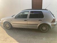 usata VW Golf IV 1.6 benzina/Gpl