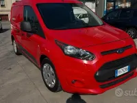 Usata Ford Transit Connect Trend 120 CV (88 kW) 2017 Rosso Monovolume
