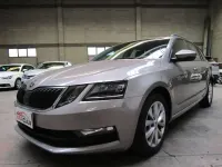 Usata Skoda Octavia Executive 150 CV (110 kW) 2019 Argento metallizzato Station wagon